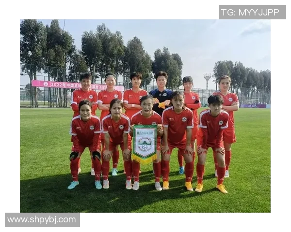 锦标赛点评：重庆足球队的配合表现