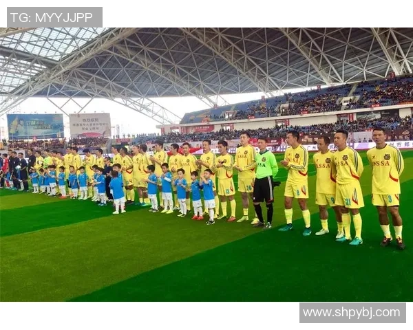 足球明星与动漫角色携手共创奇幻赛场冒险之旅